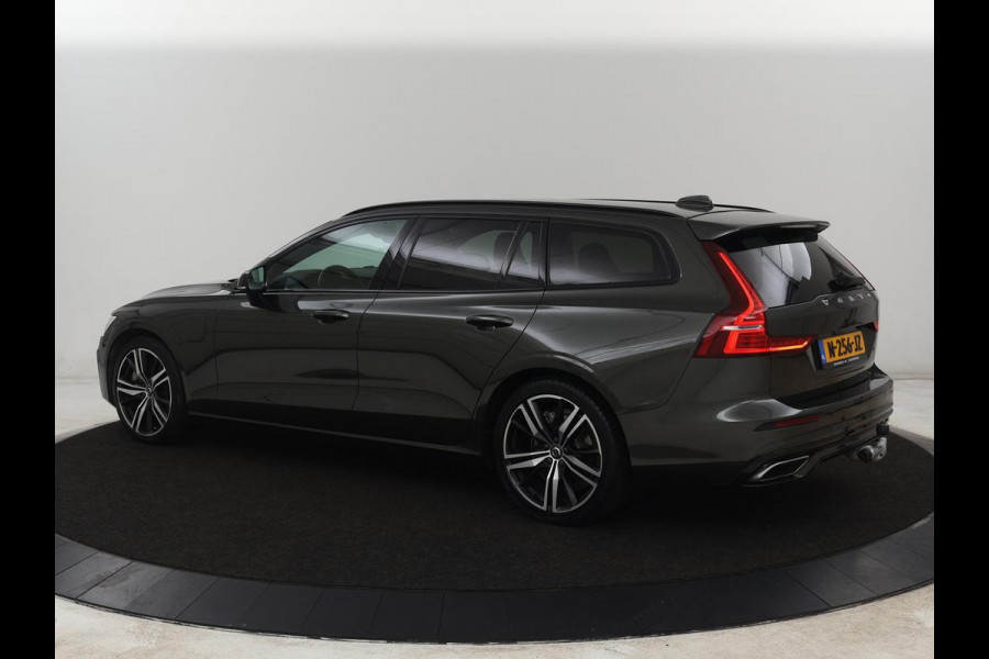 Volvo V60 2.0 T6 Recharge AWD R-Design | Trekhaak | Stoelventilatie | Massage | Memory | Adaptive cruise | Carplay | Camera | Keyless | Navigatie | Full LED | PHEV | Plug In