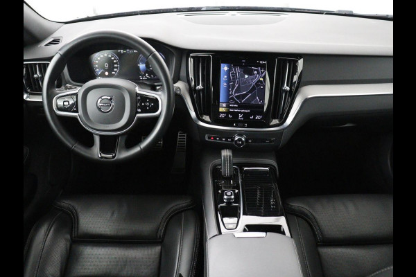 Volvo V60 2.0 T6 Recharge AWD R-Design | Trekhaak | Stoelventilatie | Massage | Memory | Adaptive cruise | Carplay | Camera | Keyless | Navigatie | Full LED | PHEV | Plug In