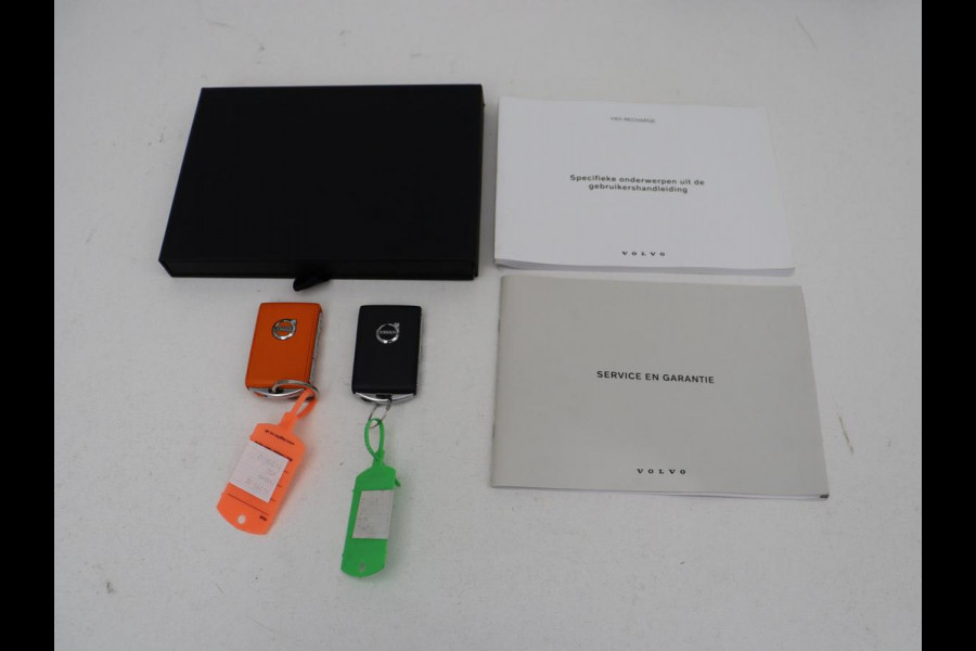 Volvo V60 2.0 T6 Recharge AWD R-Design | Trekhaak | Stoelventilatie | Massage | Memory | Adaptive cruise | Carplay | Camera | Keyless | Navigatie | Full LED | PHEV | Plug In