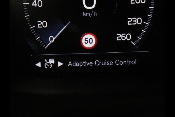 Volvo V60 2.0 T6 Recharge AWD R-Design | Trekhaak | Stoelventilatie | Massage | Memory | Adaptive cruise | Carplay | Camera | Keyless | Navigatie | Full LED | PHEV | Plug In