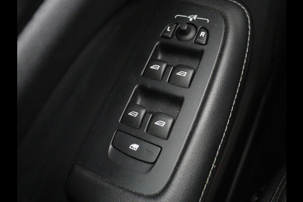 Volvo V60 2.0 T6 Recharge AWD R-Design | Trekhaak | Stoelventilatie | Massage | Memory | Adaptive cruise | Carplay | Camera | Keyless | Navigatie | Full LED | PHEV | Plug In