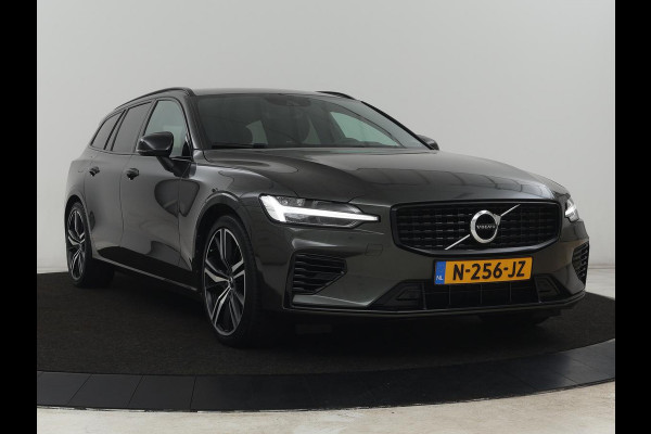 Volvo V60 2.0 T6 Recharge AWD R-Design | Trekhaak | Stoelventilatie | Massage | Memory | Adaptive cruise | Carplay | Camera | Keyless | Navigatie | Full LED | PHEV | Plug In