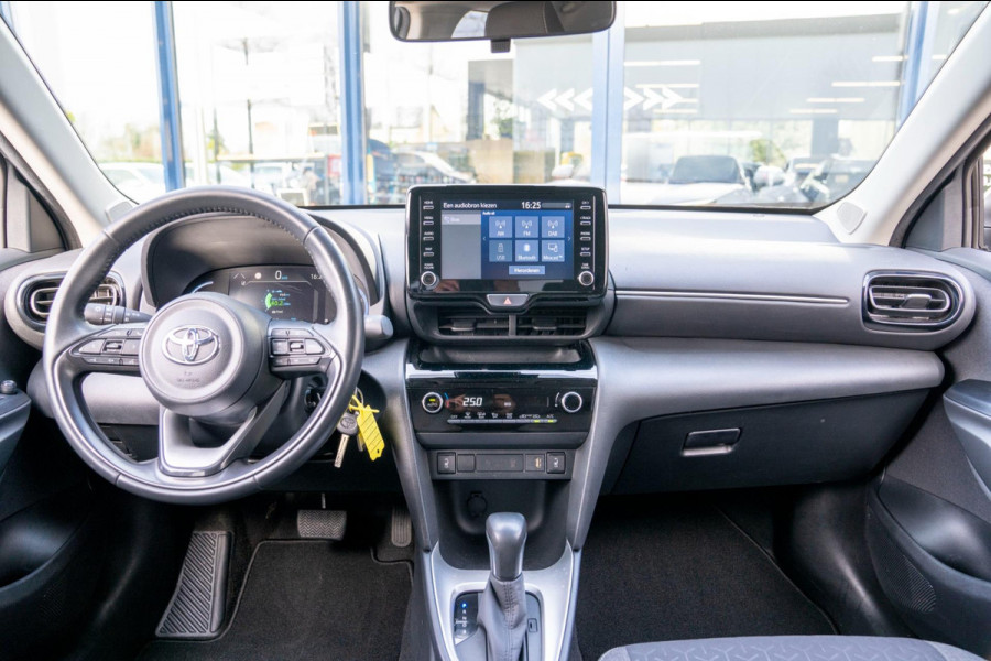 Toyota Yaris Cross 1.5 Hybrid Active|Prijs rijklaar incl 12 mnd garantie|Camera Clima Stoelverwarming Carplay