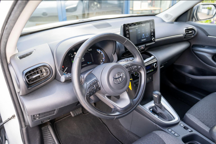 Toyota Yaris Cross 1.5 Hybrid Active|Prijs rijklaar incl 12 mnd garantie|Camera Clima Stoelverwarming Carplay