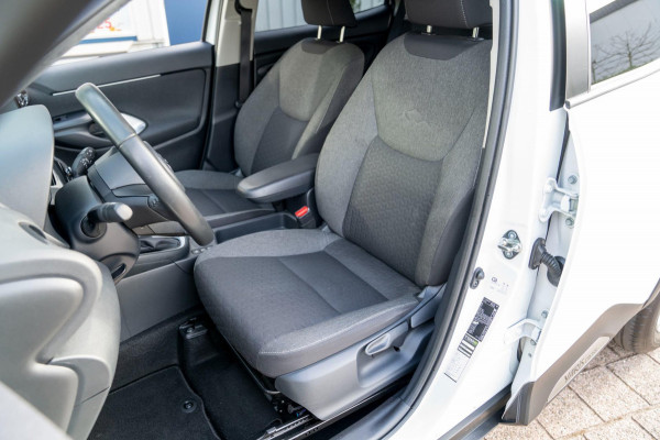 Toyota Yaris Cross 1.5 Hybrid Active|Prijs rijklaar incl 12 mnd garantie|Camera Clima Stoelverwarming Carplay