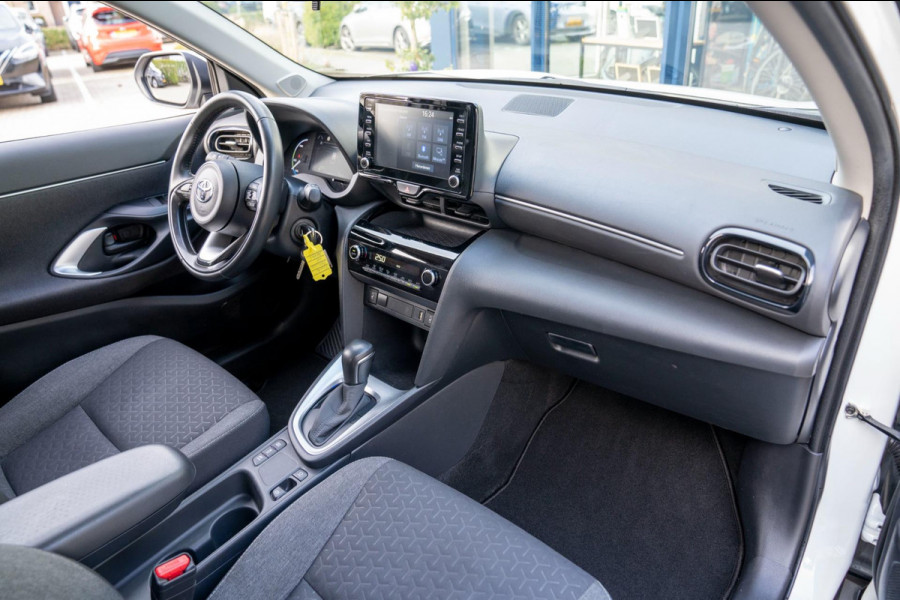 Toyota Yaris Cross 1.5 Hybrid Active|Prijs rijklaar incl 12 mnd garantie|Camera Clima Stoelverwarming Carplay