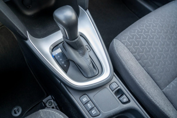 Toyota Yaris Cross 1.5 Hybrid Active|Prijs rijklaar incl 12 mnd garantie|Camera Clima Stoelverwarming Carplay