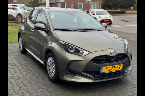 Toyota Yaris 1.5 VVT-i 125pk Active | Apple CarPlay/Android auto, Adaptive cruise control, Airconditioning, Oxyde bronze