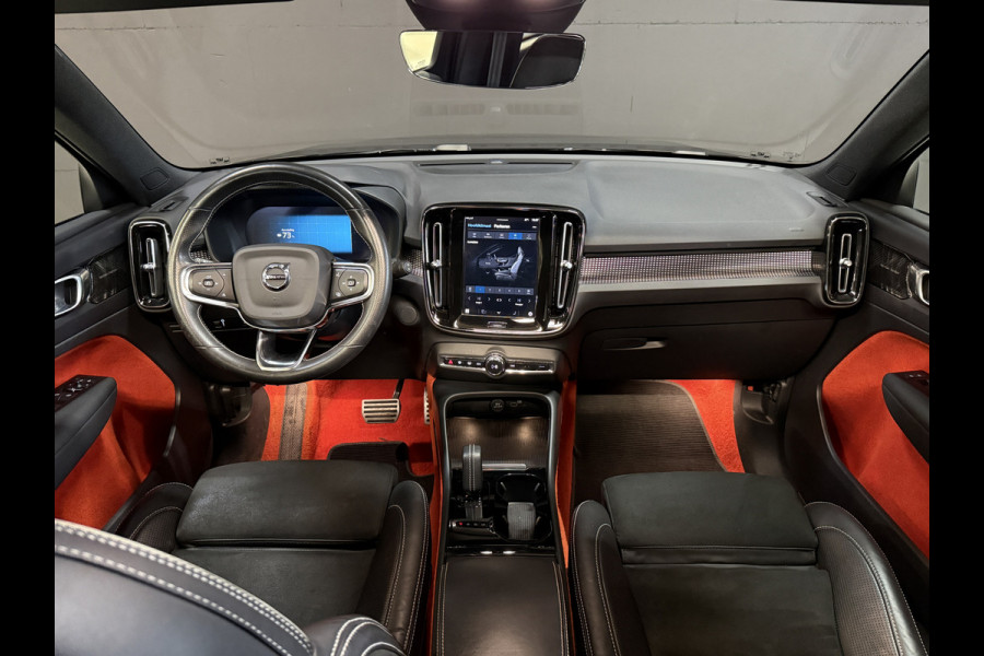 Volvo XC40 Recharge P8 AWD R-Design | | SOH 92% | Panoramadak | Apple Carplay | Stoel/Stuurverwarming