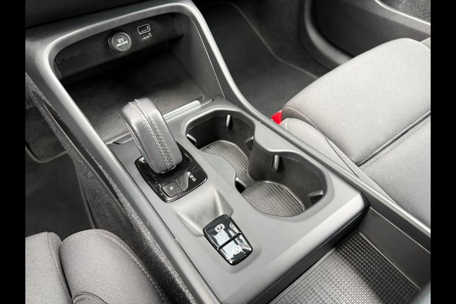 Volvo XC40 1.5 T4 Recharge Inscription Expression - Navi - Virt.Cockpit - Trekhaak - Winterpakket