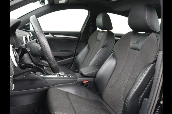 Audi A3 35 TFSI Advance Sport | Panoramadak | S-Line | Stoelverwarming | Half leder | Carplay | Virtual Cockpit | Navigatie | Cruise control | Full LED | DAB | Sportstoelen | Parkeerhulp