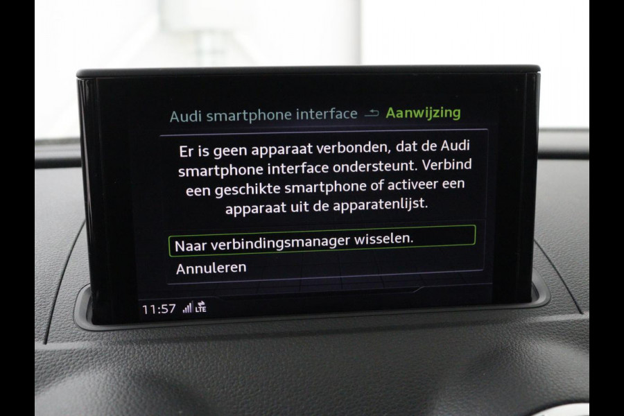 Audi A3 35 TFSI Advance Sport | Panoramadak | S-Line | Stoelverwarming | Half leder | Carplay | Virtual Cockpit | Navigatie | Cruise control | Full LED | DAB | Sportstoelen | Parkeerhulp