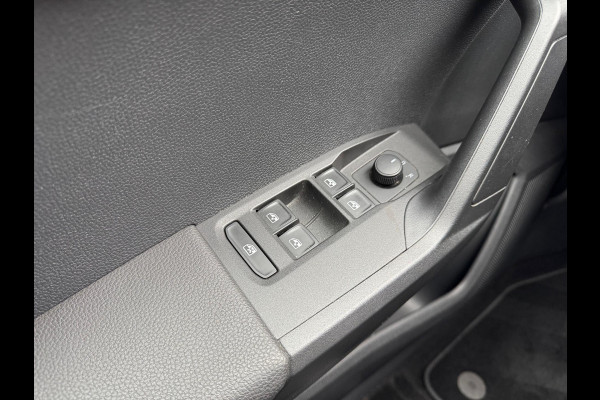 Seat Ibiza 1.0 TSI Style | Lichtmetalen velgen, Cruise control, Airconditioning, Parkeersensoren, Stuurbediening, Bluetooth