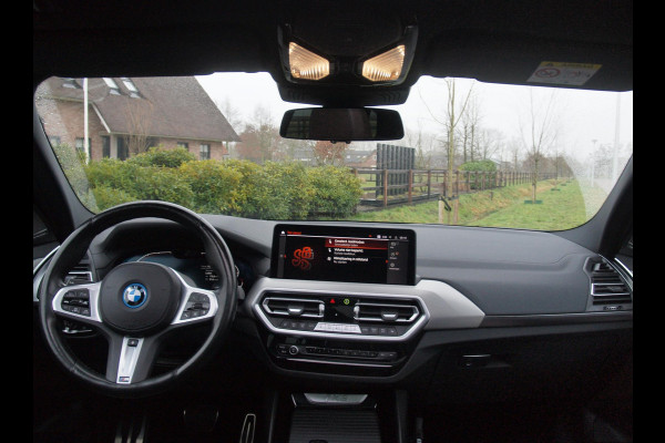 BMW iX3 High Executive 80 kWh | Nieuw Model | Panoramadak | Trekhaak | Harman Kardon | NL-Auto | Full Options