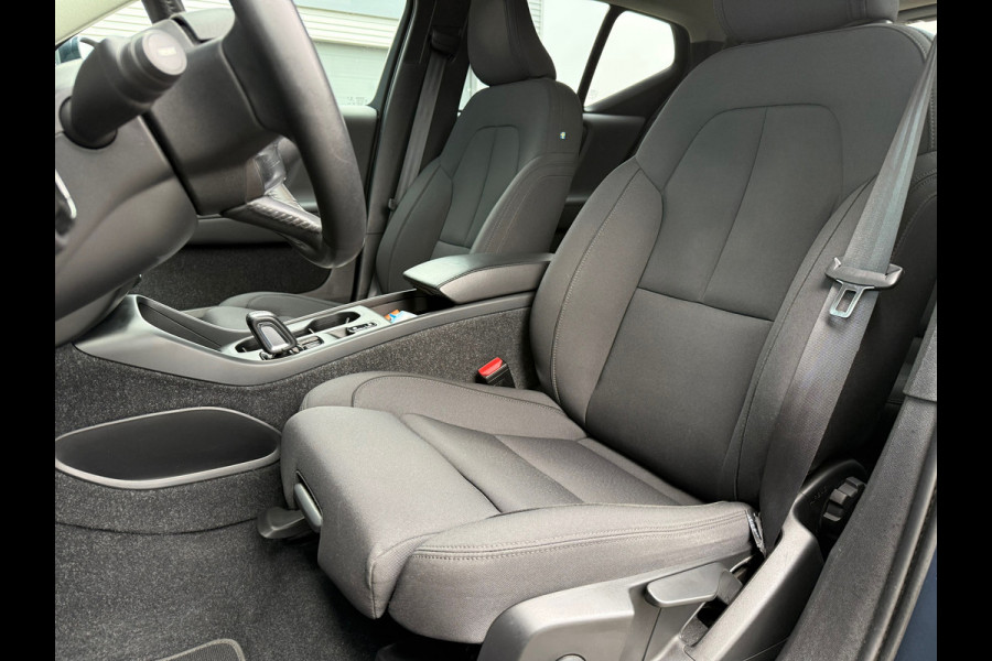 Volvo XC40 1.5 T4 Recharge Inscription Expression - Navi - Virt.Cockpit - Trekhaak - Winterpakket