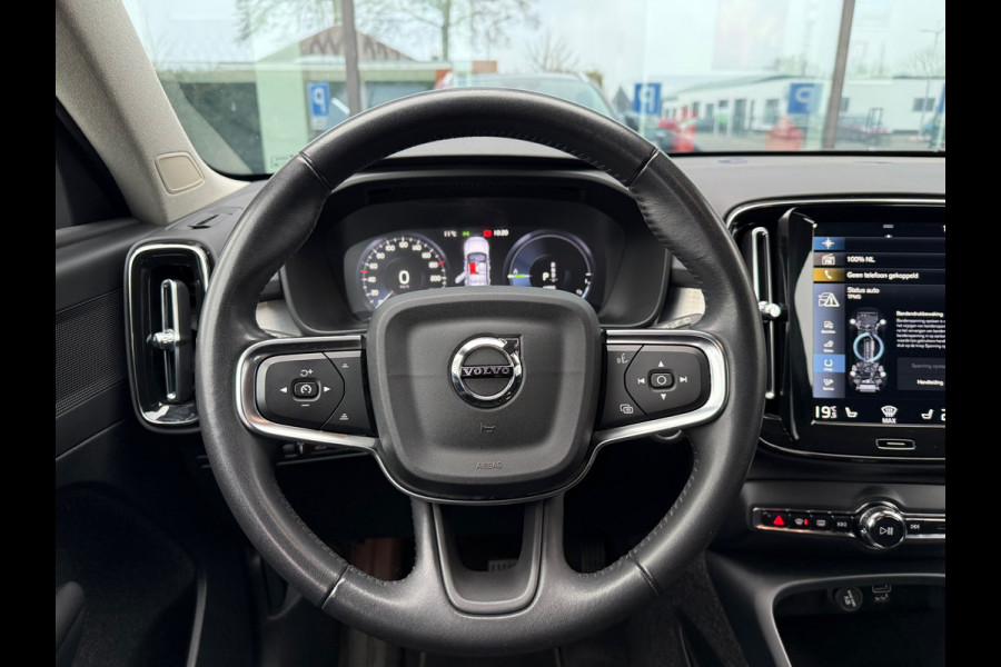 Volvo XC40 1.5 T4 Recharge Inscription Expression - Navi - Virt.Cockpit - Trekhaak - Winterpakket