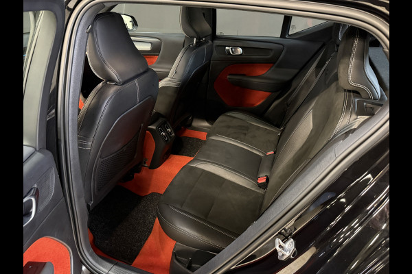 Volvo XC40 Recharge P8 AWD R-Design | | SOH 92% | Panoramadak | Apple Carplay | Stoel/Stuurverwarming