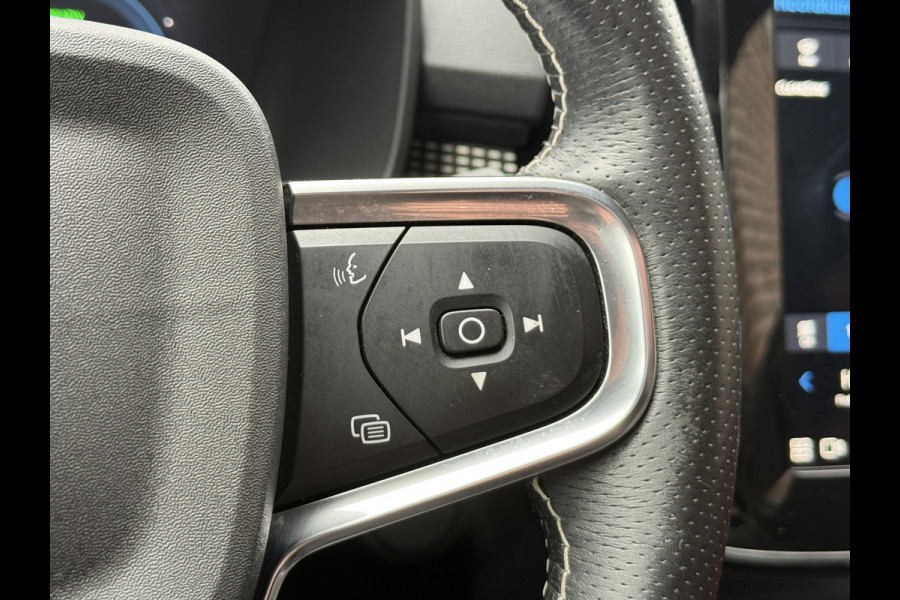 Volvo XC40 Recharge P8 AWD R-Design | | SOH 92% | Panoramadak | Apple Carplay | Stoel/Stuurverwarming