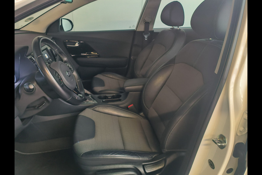 Kia Niro 1.6 GDi Hybrid DynamicLine Rijklaar + 12 maanden Bovag-garantie Henk Jongen Auto's in Helmond,  al 50 jaar service zoals 't hoort!