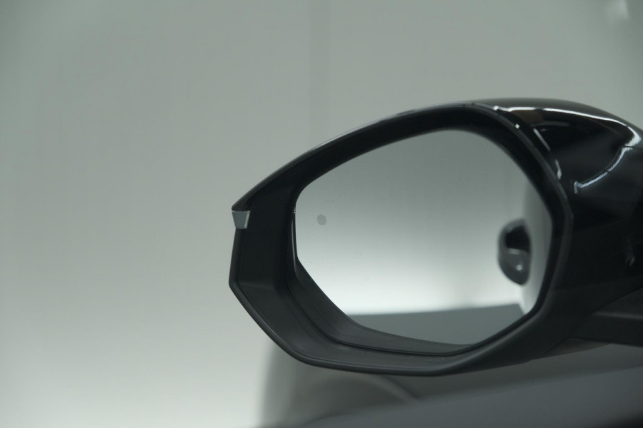 Peugeot 3008 1.2 Hybrid 136 GT | Panoramdak | 360 Camera | Stoelverwarming | Elektrische Kofferklep | Allseason Banden