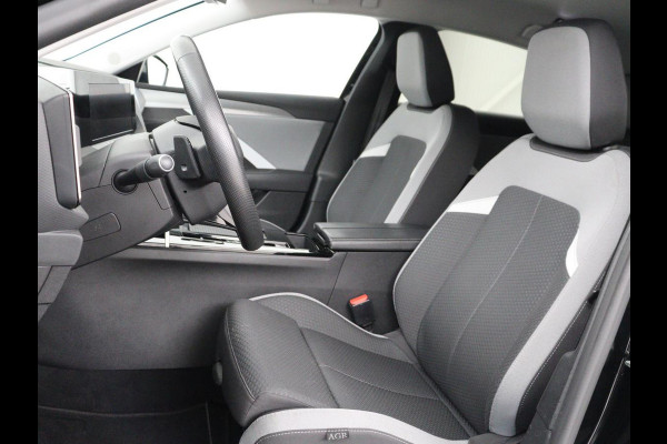 Opel Astra 1.6 Hybrid Business Edition | Stoelverwarming | Adaptive cruise | Navigatie | Camera | Full LED | Stuurverwarming | Bluetooth | Climate control | Comfortstoelen | PHEV | Plug In