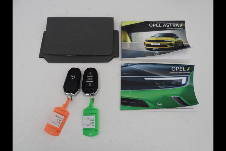 Opel Astra 1.6 Hybrid Business Edition | Stoelverwarming | Adaptive cruise | Navigatie | Camera | Full LED | Stuurverwarming | Bluetooth | Climate control | Comfortstoelen | PHEV | Plug In