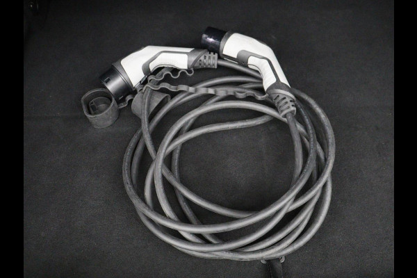 Opel Astra 1.6 Hybrid Business Edition | Stoelverwarming | Adaptive cruise | Navigatie | Camera | Full LED | Stuurverwarming | Bluetooth | Climate control | Comfortstoelen | PHEV | Plug In