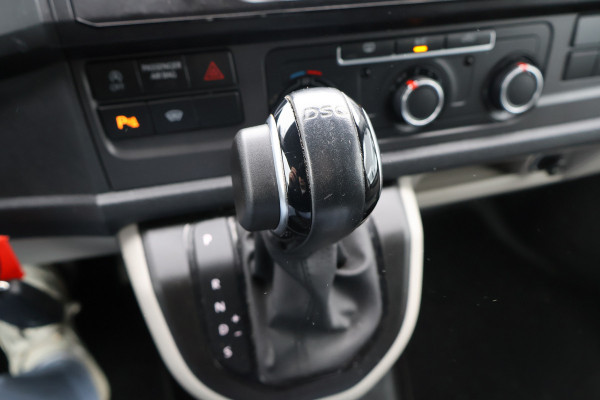 Volkswagen Transporter 2.0 TDI L2 H1 Automaat