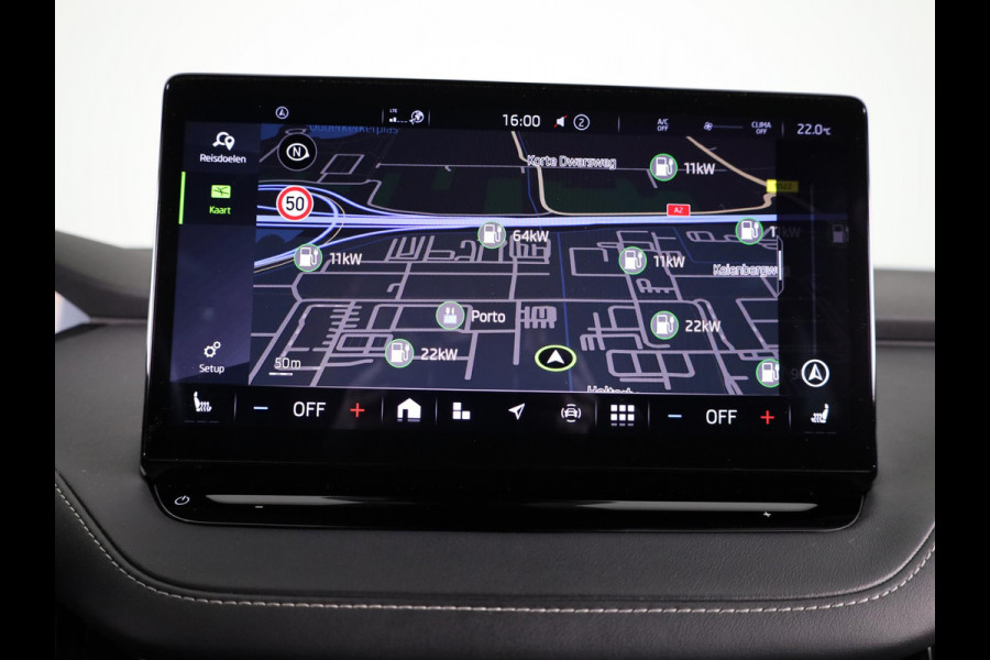 Škoda ENYAQ iV 60 Sportline 180 pk | SoH 90% | Navigatie | Parkeersensoren | Achteruitrijcamera | Autom. airco (3 zones) | Stoelverwarming | Keyless |