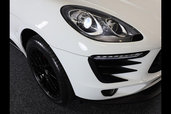 Porsche Macan 2.0 / Luchtvering / Camera / Cruise Control / Dode Hoek / F1 / Lane Assist / Leder / Memory / Xenon / Pdc / 20 Inch