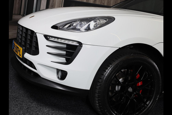 Porsche Macan 2.0 / Luchtvering / Camera / Cruise Control / Dode Hoek / F1 / Lane Assist / Leder / Memory / Xenon / Pdc / 20 Inch