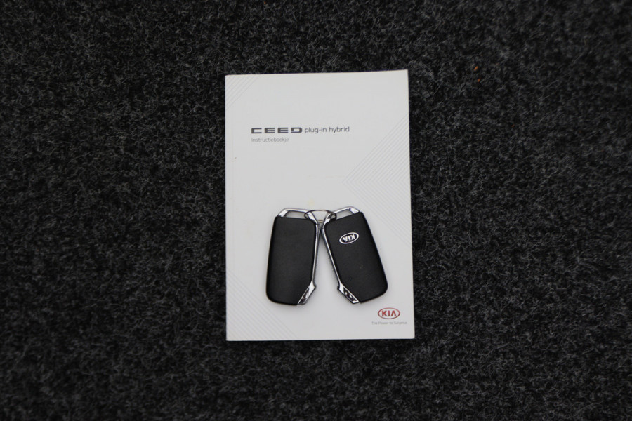 Kia Xceed 1.6 GDi Plug-in Hybrid DynamicPlusLine Automaat LED, Keyless, Navigatie, Apple CarPlay, Camera, ACC, Stoel-/Stuurverw.