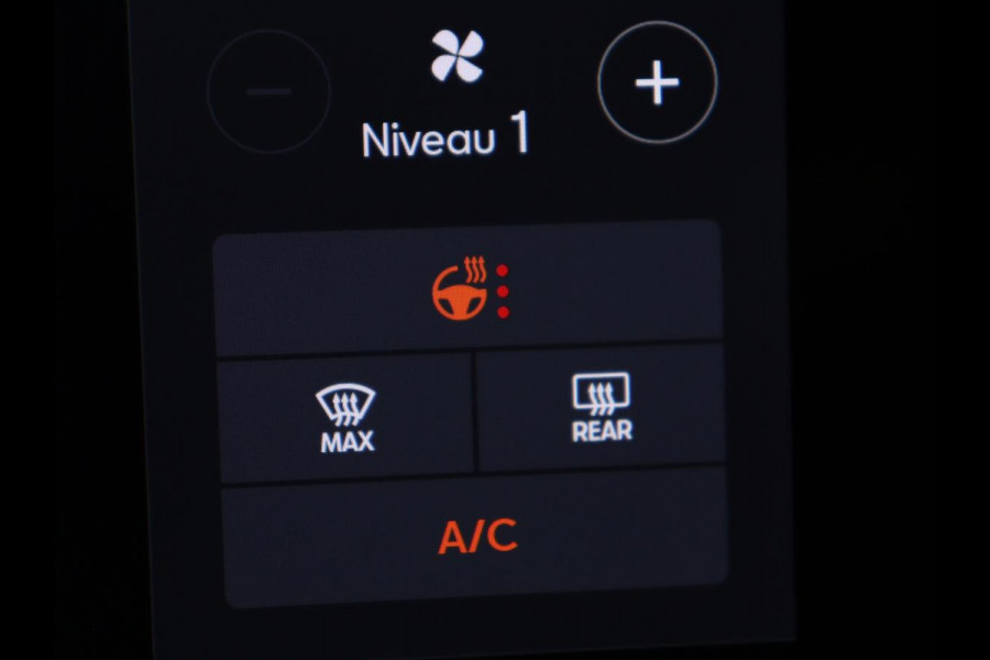 Seat Leon 1.0 TSI FR Launch Edition | Panoramadak | Trekhaak | Stoelverwarming | Camera | Carplay | Navigatie | Sfeerverlichting | Adaptive cruise | Keyless | Full LED | Dodehoek detectie