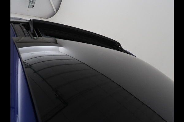 Seat Leon 1.0 TSI FR Launch Edition | Panoramadak | Trekhaak | Stoelverwarming | Camera | Carplay | Navigatie | Sfeerverlichting | Adaptive cruise | Keyless | Full LED | Dodehoek detectie