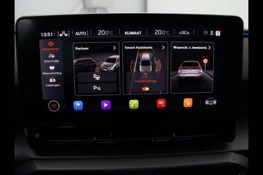 Seat Leon 1.0 TSI FR Launch Edition | Panoramadak | Trekhaak | Stoelverwarming | Camera | Carplay | Navigatie | Sfeerverlichting | Adaptive cruise | Keyless | Full LED | Dodehoek detectie