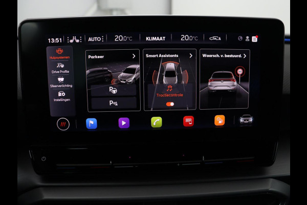 Seat Leon 1.0 TSI FR Launch Edition | Panoramadak | Trekhaak | Stoelverwarming | Camera | Carplay | Navigatie | Sfeerverlichting | Adaptive cruise | Keyless | Full LED | Dodehoek detectie