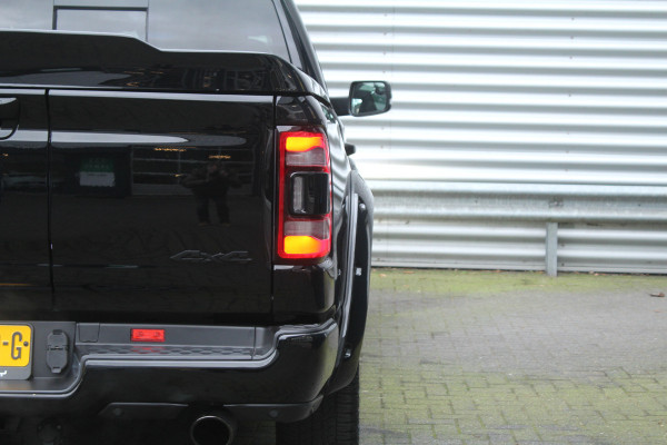 Dodge Ram 1500 5.7 V8 402pk 4x4 Crew Cab Limited LPG Panoramadak NL-Auto NAP Clima Cruise Navi 360 Camera LMV Leder Keyless