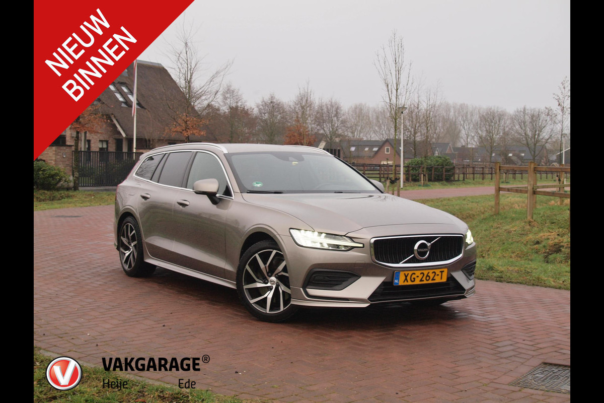 Volvo V60 2.0 T5 Momentum | Sportstoelen | Apple Carplay | Cruise Control | Leer | Trekhaak |