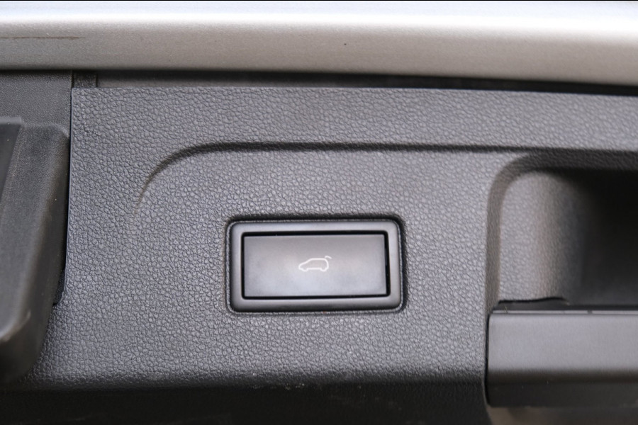 Volkswagen Touran 2.0 TDI 150 PK DSG > Grijskenteken < - Airco, Cruise, PDC.