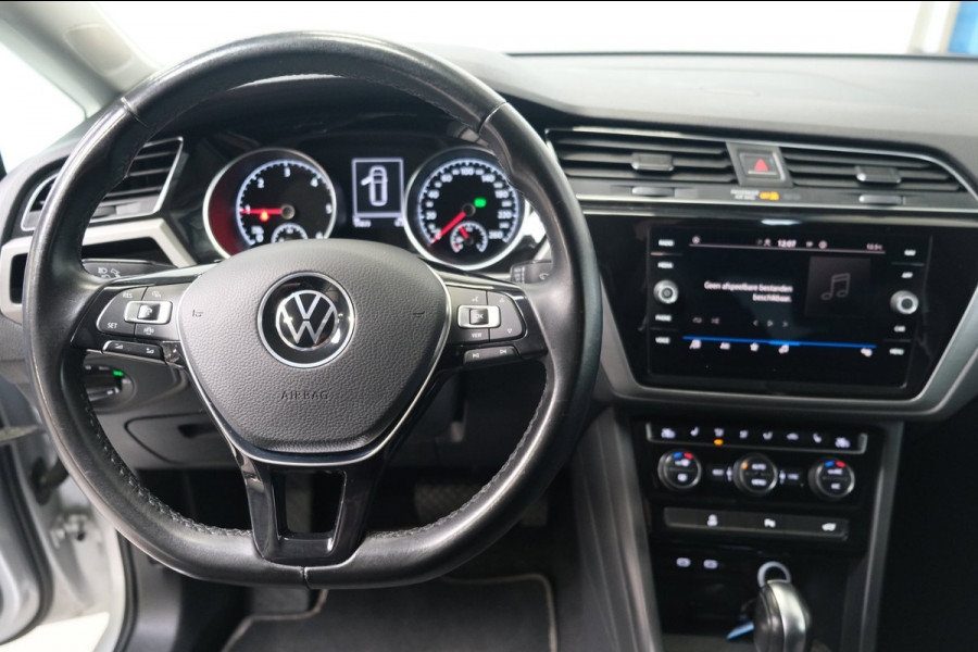 Volkswagen Touran 2.0 TDI 150 PK DSG > Grijskenteken < - Airco, Cruise, PDC.