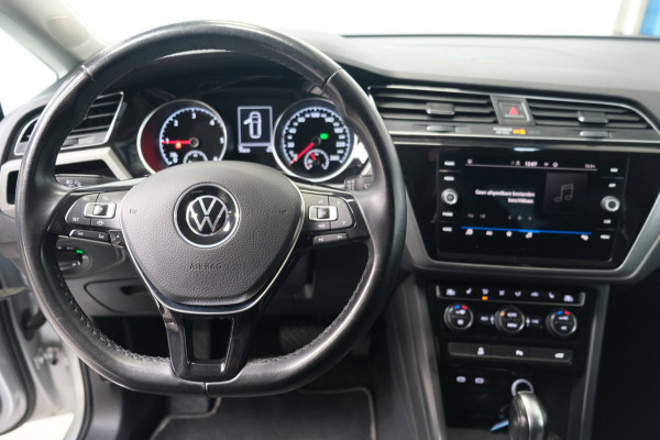 Volkswagen Touran 2.0 TDI 150 PK DSG > Grijskenteken < - Airco, Cruise, PDC.
