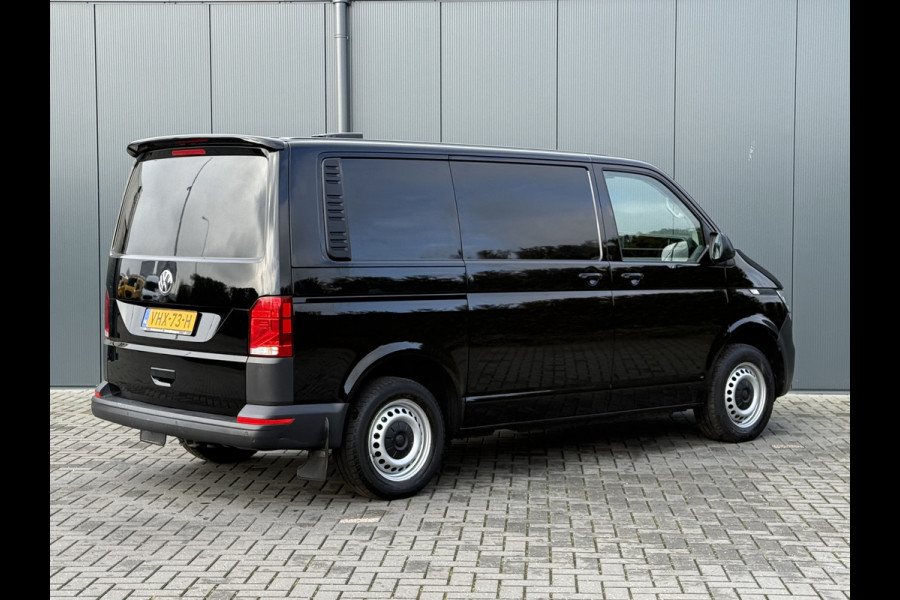 Volkswagen Transporter 2.0 TDI 150 PK DSG AUTOMAAT HIGHLINE / L1H1 / ALUCA INRICHTING / AIRCO / CRUISE / ACHTERKLEP / NAVI / CARPLAY