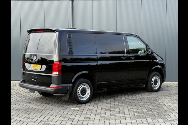 Volkswagen Transporter 2.0 TDI 150 PK DSG AUTOMAAT HIGHLINE / L1H1 / ALUCA INRICHTING / AIRCO / CRUISE / ACHTERKLEP / NAVI / CARPLAY