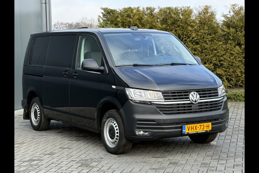 Volkswagen Transporter 2.0 TDI 150 PK DSG AUTOMAAT HIGHLINE / L1H1 / ALUCA INRICHTING / AIRCO / CRUISE / ACHTERKLEP / NAVI / CARPLAY