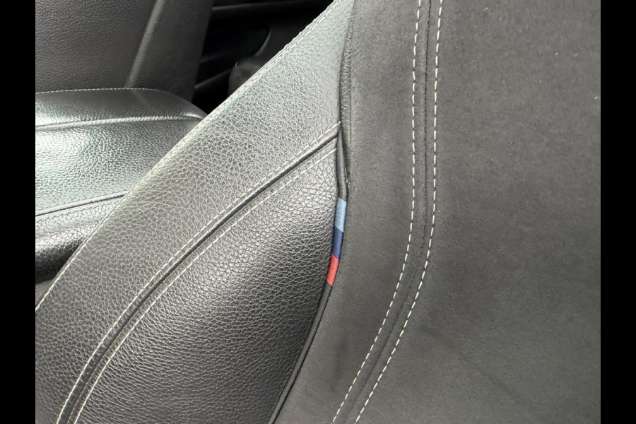 BMW X5 xDrive30d High Executive M-Sport | Panoramadak | Head-Up Display | Camera | Dodehoek Detectie | Elektrische Trekhaak |