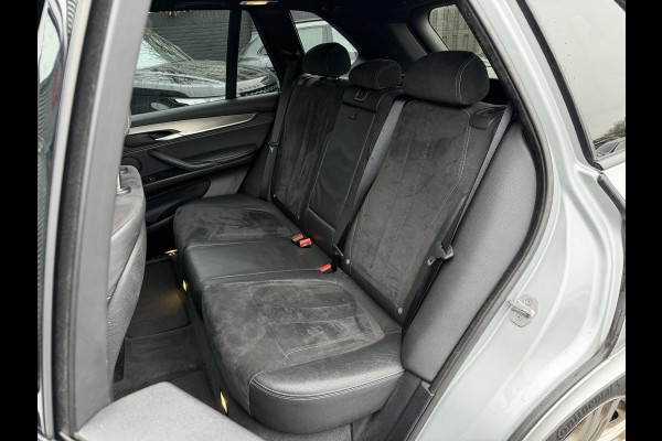 BMW X5 xDrive30d High Executive M-Sport | Panoramadak | Head-Up Display | Camera | Dodehoek Detectie | Elektrische Trekhaak |