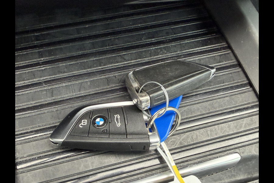 BMW X5 xDrive30d High Executive M-Sport | Panoramadak | Head-Up Display | Camera | Dodehoek Detectie | Elektrische Trekhaak |