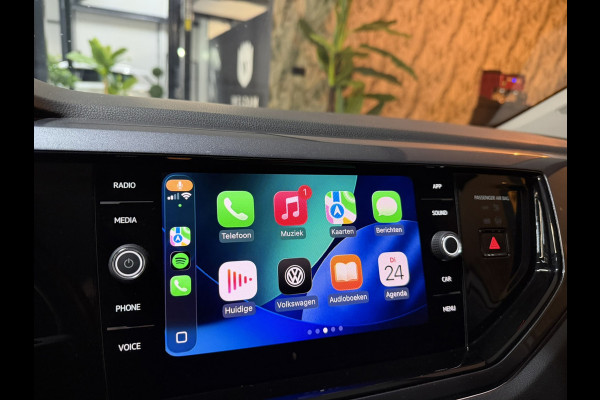 Volkswagen Polo 1.0 TSI Highline Garantie Carplay Virtueel Dash StoelVW Blindspot Adoptieve Cruise Keyless Navi Clima Led Rijklaar