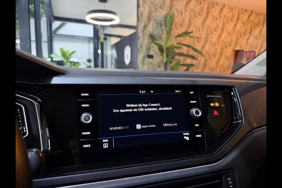 Volkswagen Polo 1.0 TSI Highline Garantie Carplay Virtueel Dash StoelVW Blindspot Adoptieve Cruise Keyless Navi Clima Led Rijklaar