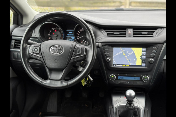Toyota Avensis Touring Sports 1.8 VVT-i Aspiration | Afn. Trekhaak, Navi, Camera, Cruise, Climate | Dealeronderhouden |